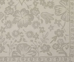 Arboretum Rose Garden Wool-Hooked Rug|RIFLE PAPER Co. New